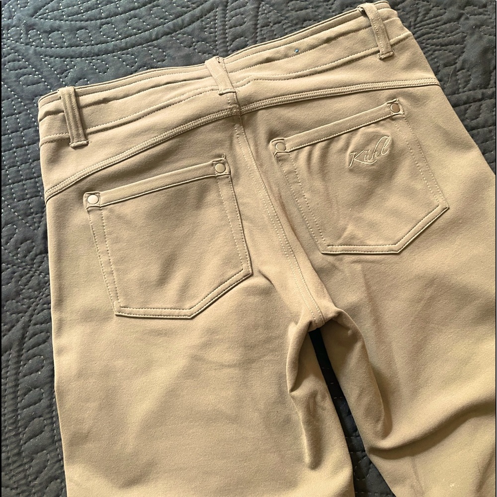 Size 4 new without tags Kuhl capris